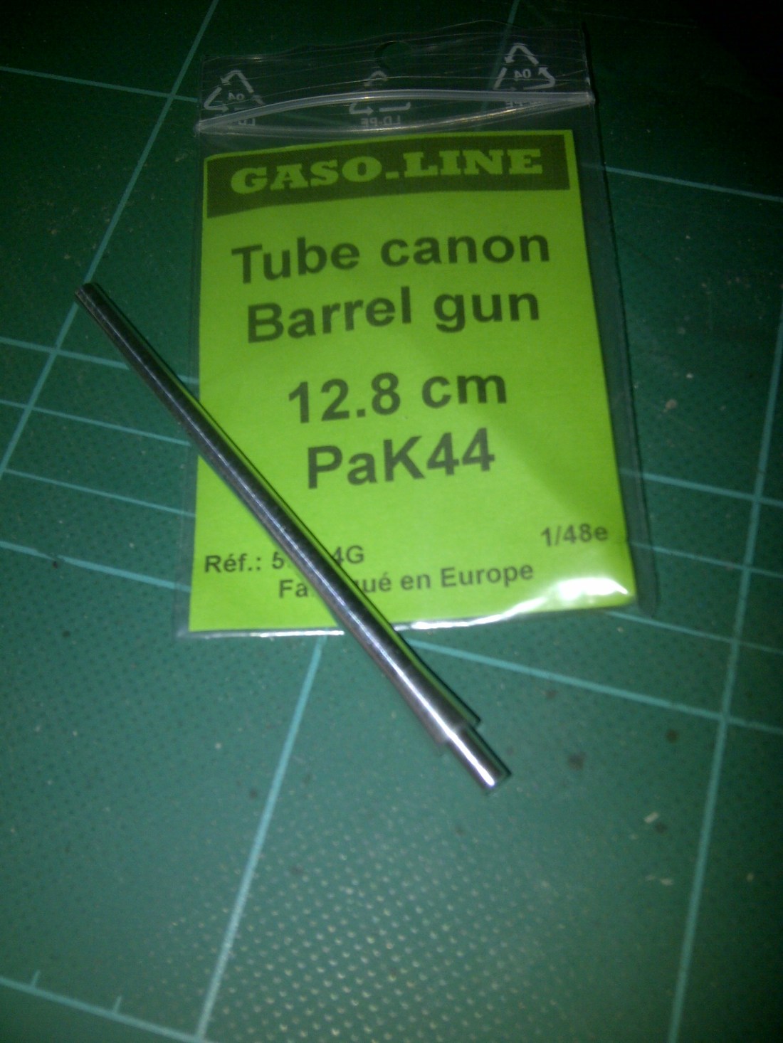 Sutton-20120523-00054